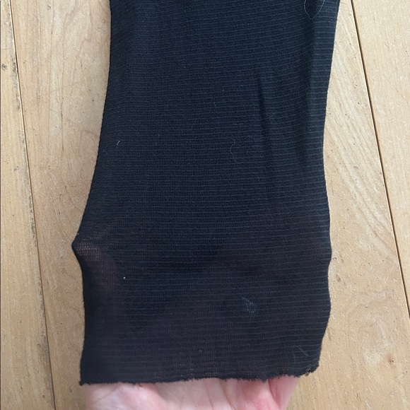 NEW Cynthia Ashby black capri leggings - Picture 5 of 10